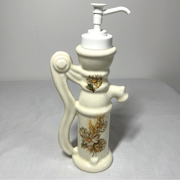 Vintage Soap Lotion Dispenser Water Pump California Ceramic Pottery - Picture 1 of 4